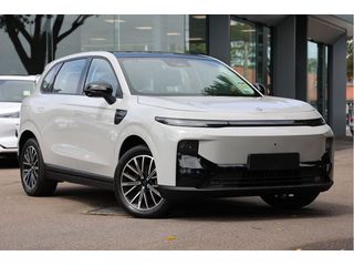 2026  Leapmotor B10 Style Hybrid EV SUV (Grey) New Car Thumbnail